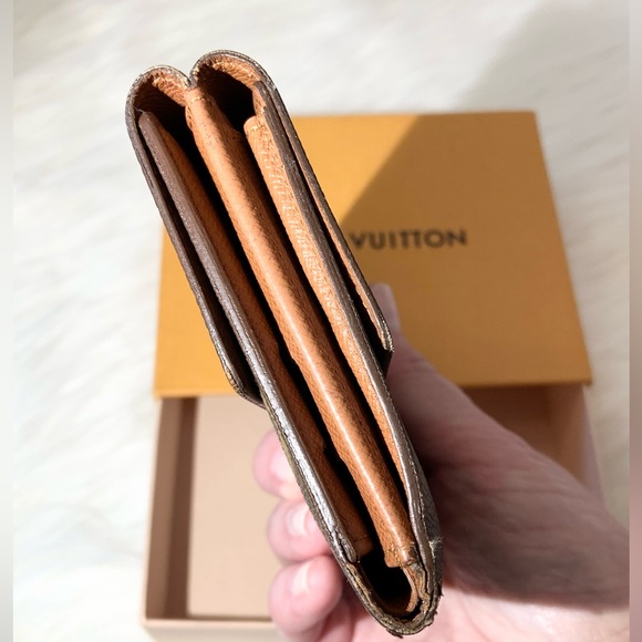 Louis Vuitton Authentic Elise Monogrammed Tri-fold Compact Wallet-Box Included! - Picture 7 of 15